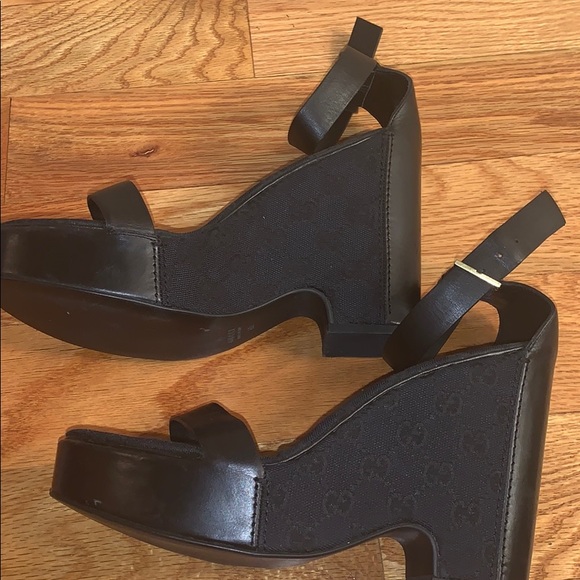 Authentic Gucci wedge - Picture 5 of 6